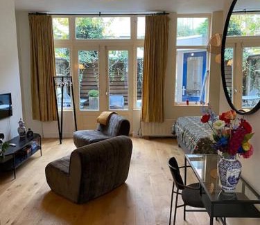 Groningen Wohnung | Sfeervol appartement met patio in het centrum