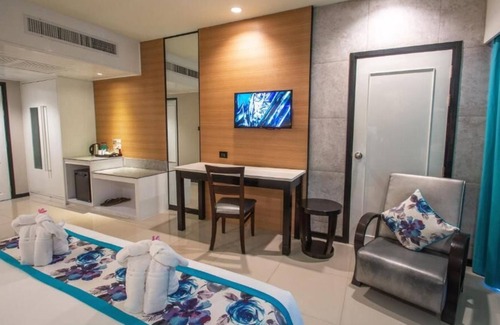 Kata Resort | Komfortables Deluxe Doppelzimmer in Strandnähe (D7)