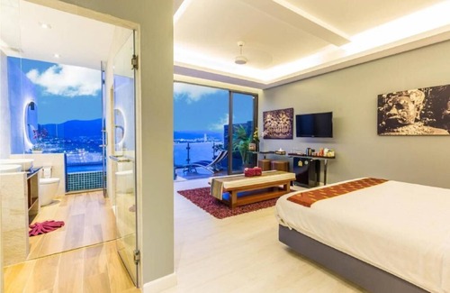 Patong Resort | Sky Suite mit Tauchbecken (005)