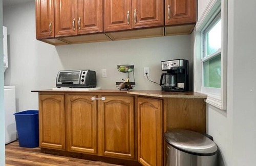 Shady Banks Haus | Shady Banks Oasis 3/2-Mins to Airport, Beach, Port