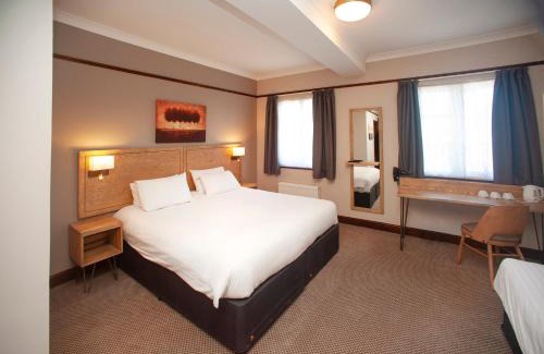 Poole Hotel | Shah of Persia, Poole by Marston's Inns