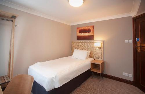 Poole Hotel | Shah of Persia, Poole by Marston's Inns