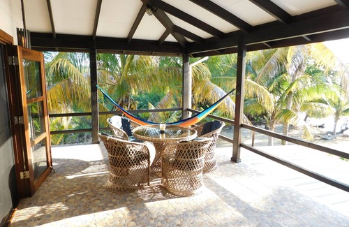 Sittee River Villa | Shallow Bay - romantisches Refugium am Meer, Meeresbrise und herrliche Aussicht