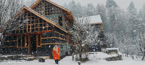 Mohal Skihütte | Shantchit yoga and wellness