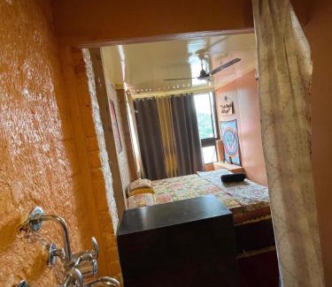 Tapovan Haus | Shanti Shanti Ganga View