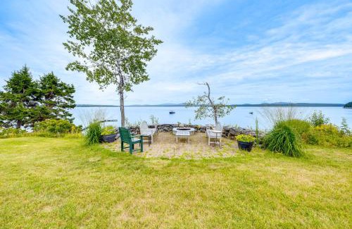 Surry Wohnung | Shared Dock and Fire Pit Peaceful Surry Studio!