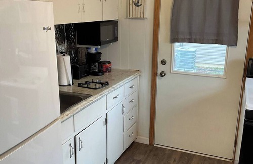 Lakeview Haus | Shawnee Island Vacation Cottage. Walking distance to Cranberry Resort