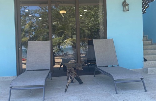 Sittee River Village Haus | Shedrock Shangrila, Beachfront Ocean Breeze Suite