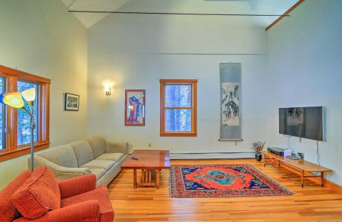 Shelburne Haus | Shelburne Studio Cabin with Spring-Fed Pool!
