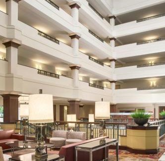 Cuyahoga Falls Hotel | Sheraton Suites Akron Cuyahoga Falls