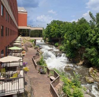 Cuyahoga Falls Hotel | Sheraton Suites Akron Cuyahoga Falls