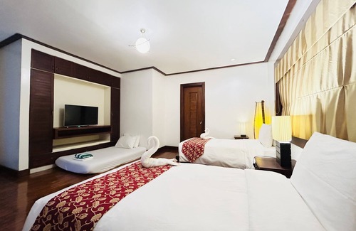 Oton Resort | Sheridan Boutique Resort