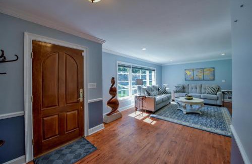 Taylorville Haus | Sherwood House