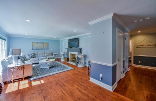 Taylorville Haus | Sherwood House