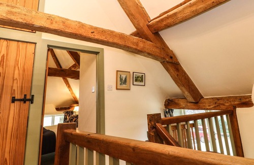 Tetbury Haus | SHERWOOD, pet friendly, character holiday cottage in Tetbury