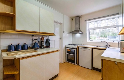 Mapperley Haus | Sherwood Robin Hood