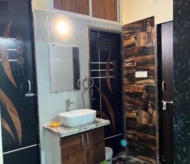 Ujjain Haus | Shivoham Homestay(शिवोहम होमस्टे)