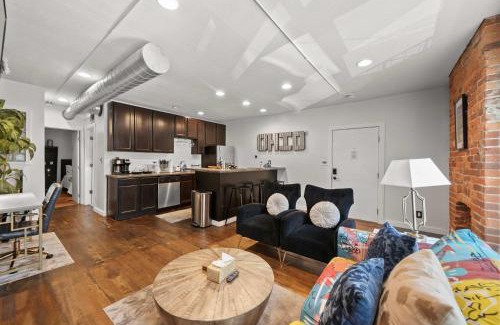 Short North Haus | Short North Lounge - Stay for 2