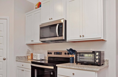 Port St. Joe Haus | ☀️ Short Walk to Beach - Turtle Bay ☀️