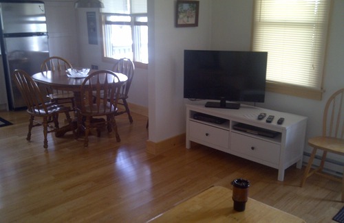 Ship Bottom Wohnung | Kurzer Fußweg zum Ozean und Bay Strände, Neu renoviert (danken Sandy)