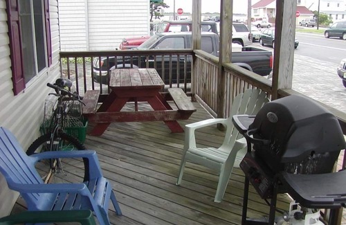 Ship Bottom Wohnung | Kurzer Fußweg zum Ozean und Bay Strände, Neu renoviert (danken Sandy)