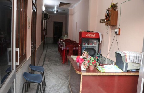 Haridwar Haus | Shri Banke Bihari Guest House, Bhoopatwala, Hiranwara, Haridwar, Uttarakhand, 249410
