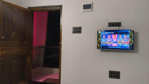 Gokarna Haus | Shri Virajita - Twin Bed with Living Room