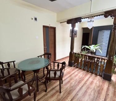 Hubli Haus | Shubham Suites & Party Hall