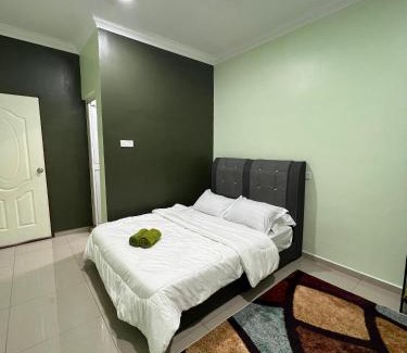 Tangkak Haus | Sialang Damai Inn