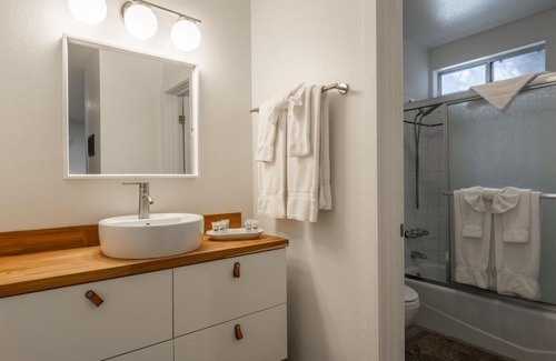 June Lake Wohnung | Sierra Suns 6