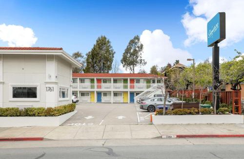 Central Berkeley Hotel | Signature Inn Berkeley