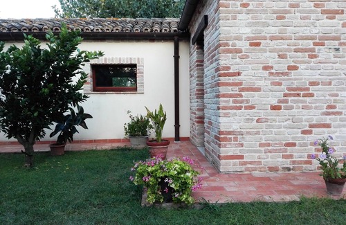 Potenza Picena Kabine | Silos Torrenova kleines typisches Markenhaus inmitten der Natur