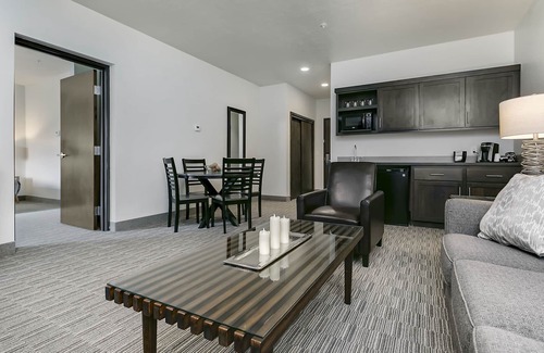 Bellevue Hotel | Silver Creek Hotel