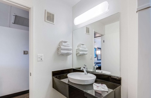 Winnemucca Hotel | Motel 6 Winnemucca, NV