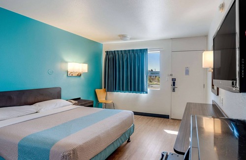 Winnemucca Hotel | Motel 6 Winnemucca, NV