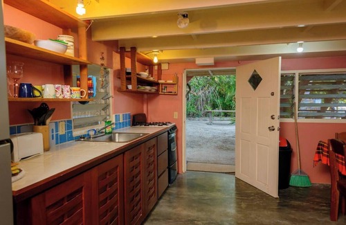 Placencia Hütte | Silver Leaf Cabana 1-Bedroom Cottage on the Water
