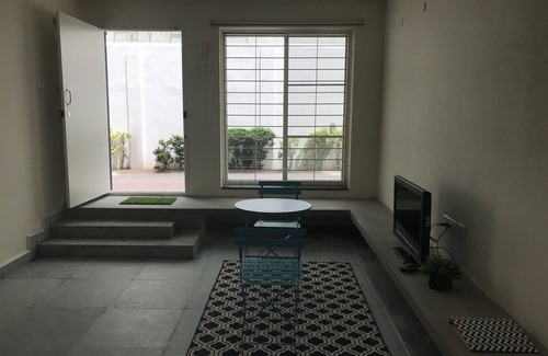 T Nagar Wohnung | Einfaches und funktionales Studio-Apartment im Herzen von Chennai