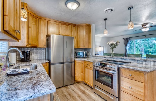 Bandon Haus | NEUE AUFLISTUNG! - Modernisiertes, hundefreundliches Haus mit einfachem Zugang zum Strand und zur Stadt!