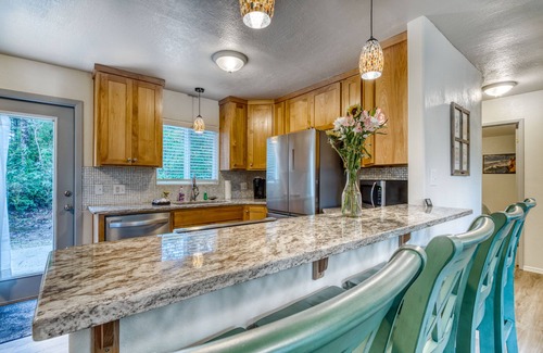 Bandon Haus | NEUE AUFLISTUNG! - Modernisiertes, hundefreundliches Haus mit einfachem Zugang zum Strand und zur Stadt!