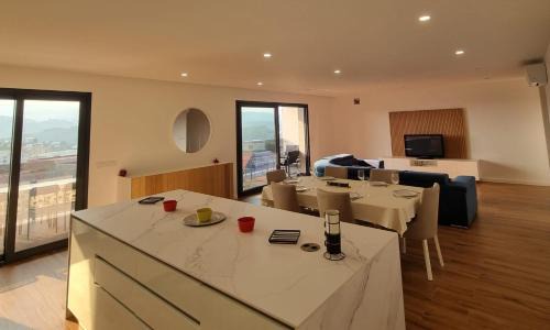 Ponte da Barca Wohnung | Sisters Apartamento -200m2 centre ville