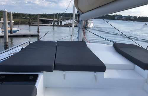 Edgewater Bootsverleih | Six bedroom 2020 Fountaine Pajot catamaran