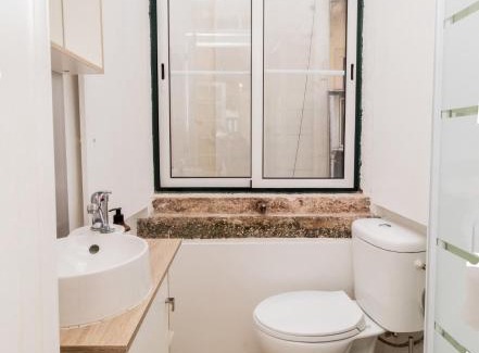 Santa Maria Maior Wohnung | SJ2DeE Heart of Baixa NEW AIR CONDITIONING Spacious 2 apts 4br2ba