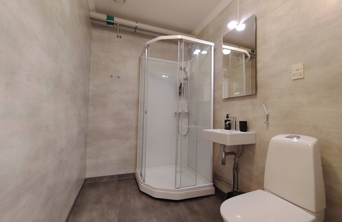 Skalsjo Hotel | Skålsjögården Timber Lodge