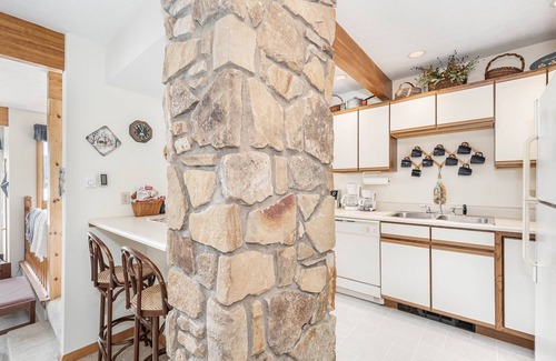 McHenry Haus | Ski Harbor 14 | Lakefront Townhome, Community Pool