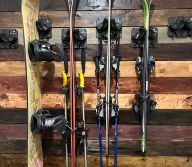 Snowshoe Haus | Ski in and out, pet and kid friendly, slope side townhouse