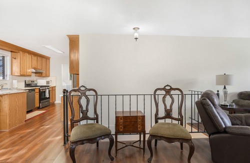 Sandy Haus | Ski Resort Comfy Vacation Home Minutes from Top Ski Resorts in Utah