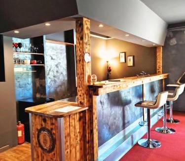 Koprivnica Wohnung | Skitnica Red door