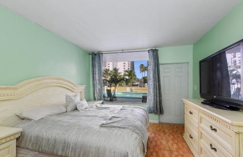 Bermuda Riviera Hotel | Sky Islands Beach