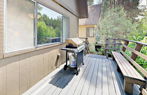 Tahoe Island Haus | Sky Meadows Charmer