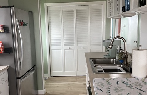 Slaughter Beach Haus | Slaughter Beach Renovated 2023 Wonderful Views Beach Front, Fenced area for Pets